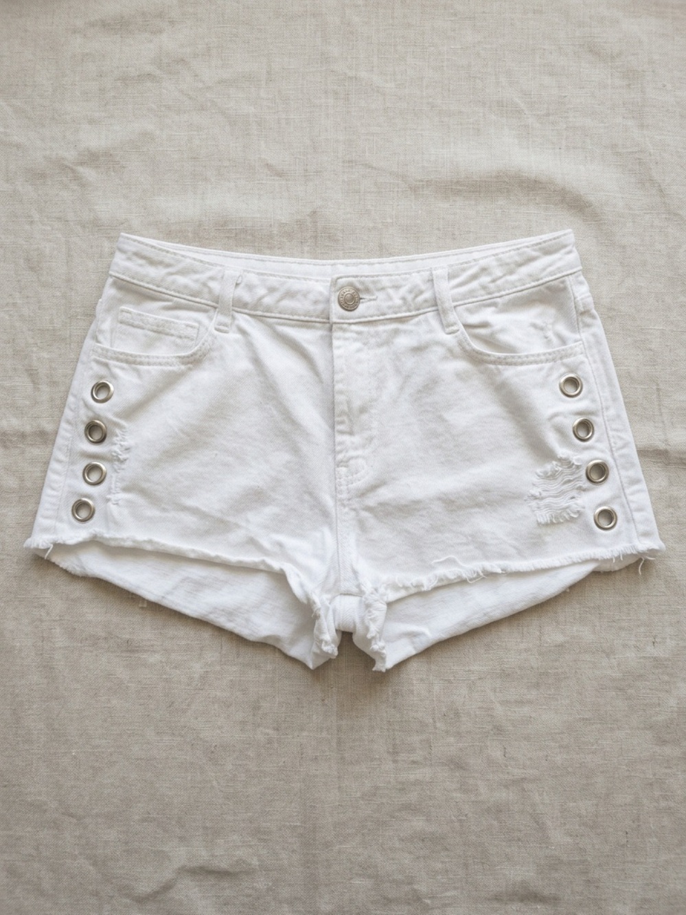 stradivarius White Distressed High-Rise Denim Shorts with Side Buttons